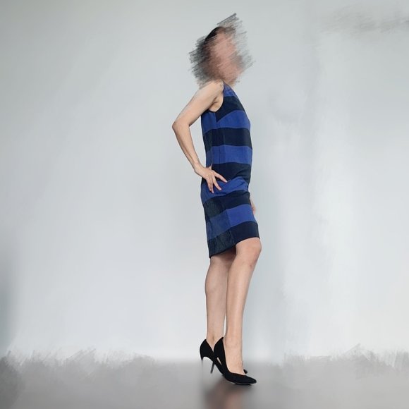 Banana Republic Striped Dress: Sleek & Chic - Size 00 - Picture 4 of 8